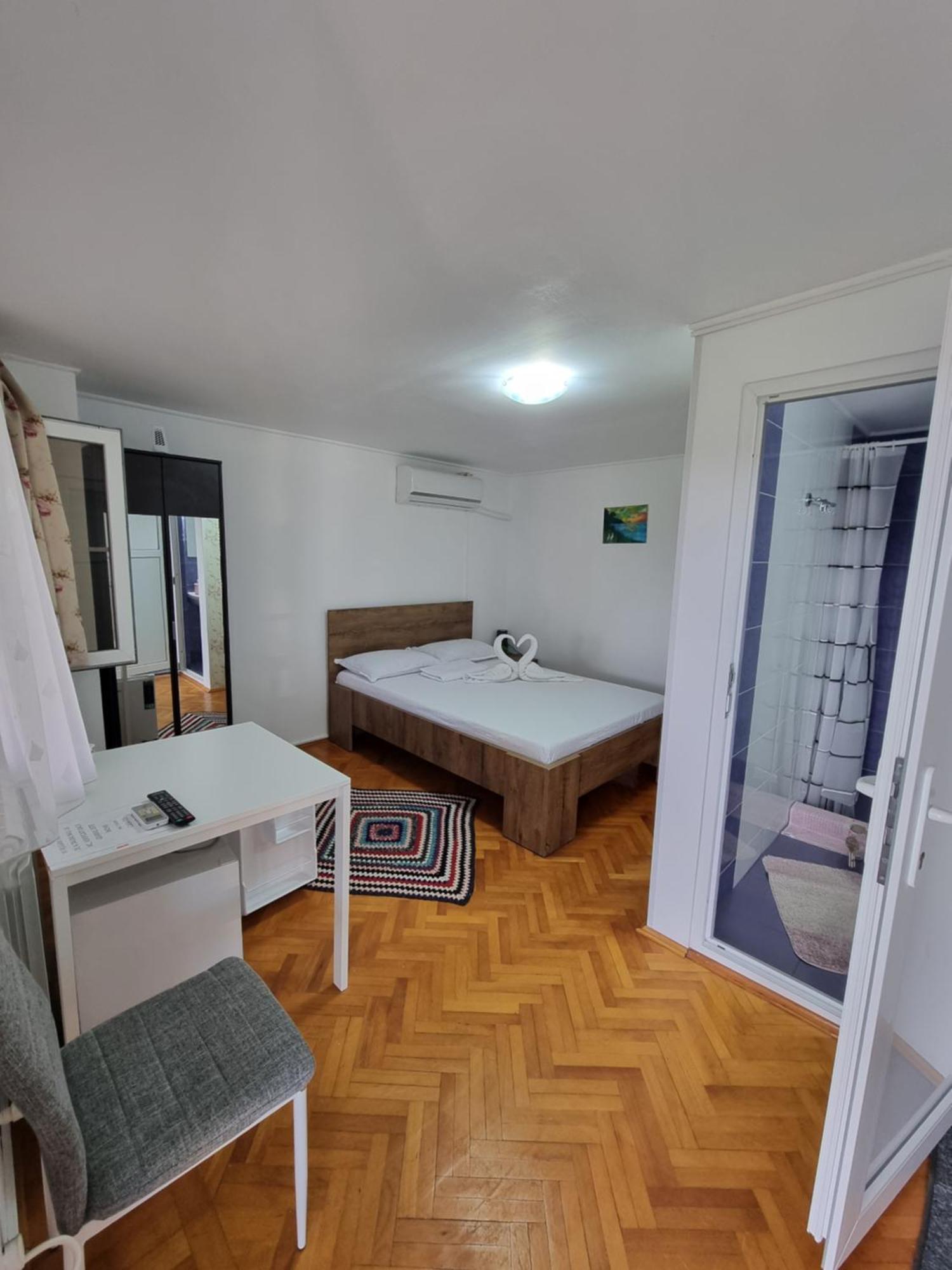 Casa Cu Trandafiri Murighiol Kültér fotó