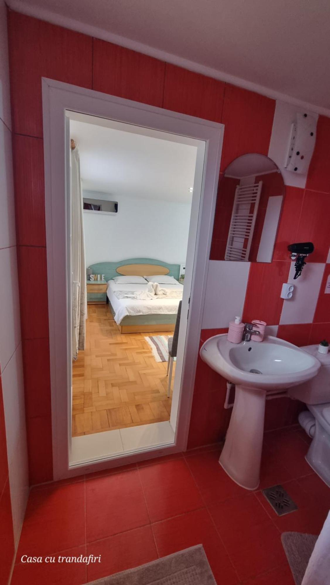 Casa Cu Trandafiri Murighiol Kültér fotó